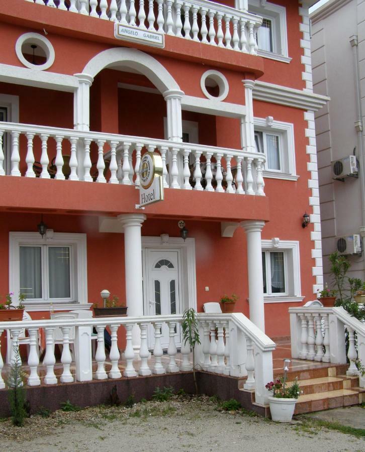 Hotel Wellness & Spa Angelo Gabriel Petrovac Ngoại thất bức ảnh