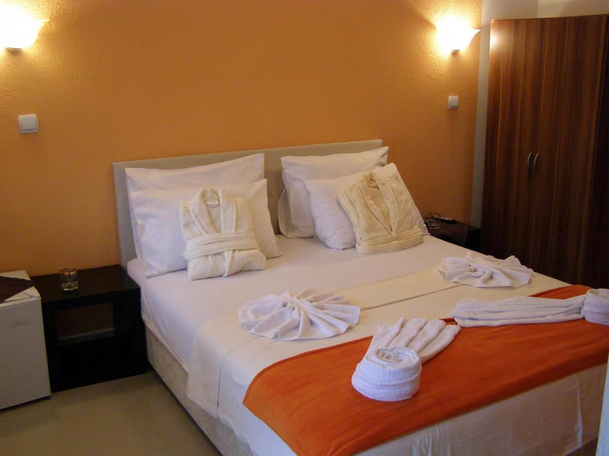 Hotel Wellness & Spa Angelo Gabriel Petrovac Ngoại thất bức ảnh