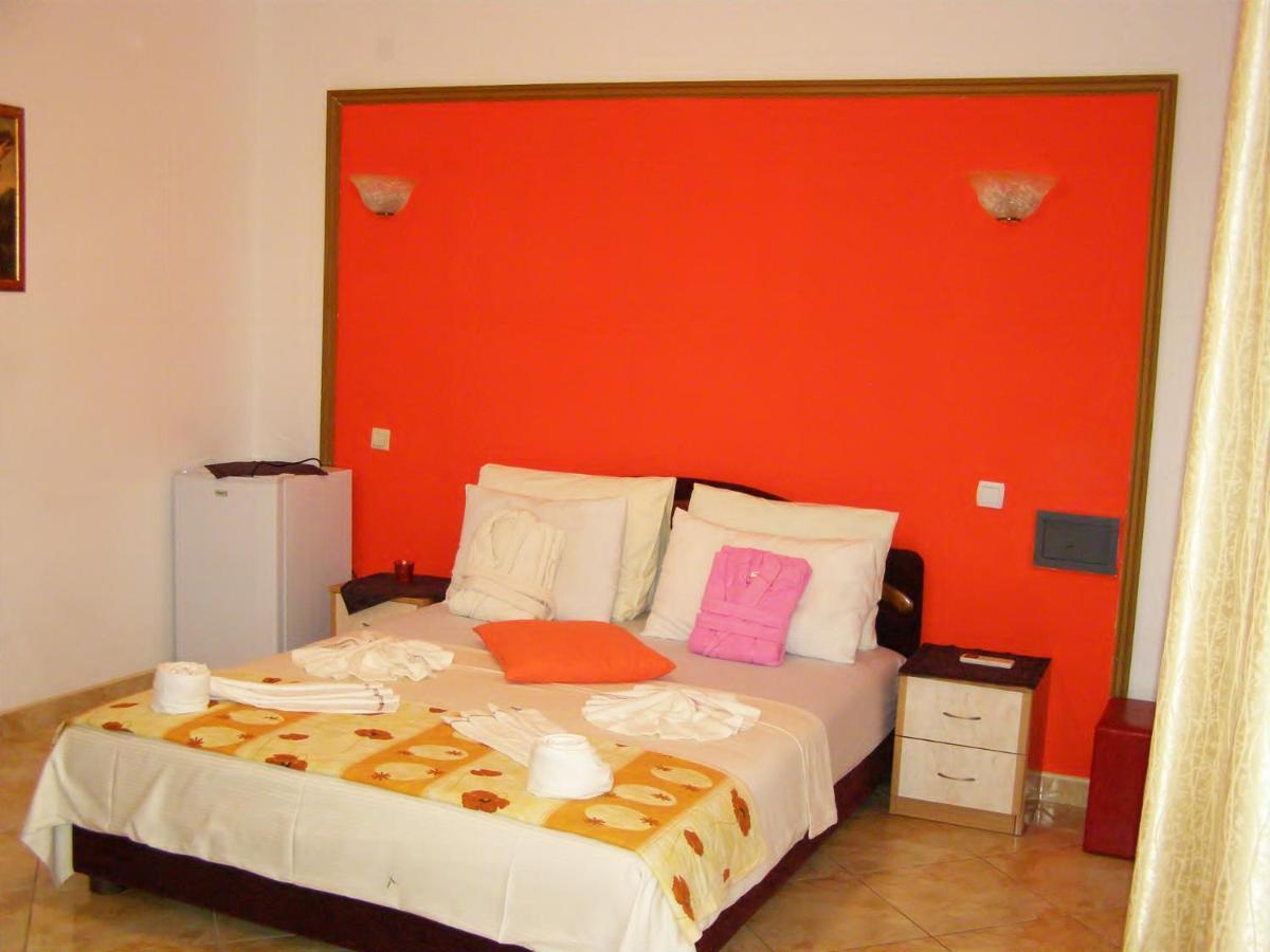 Hotel Wellness & Spa Angelo Gabriel Petrovac Ngoại thất bức ảnh